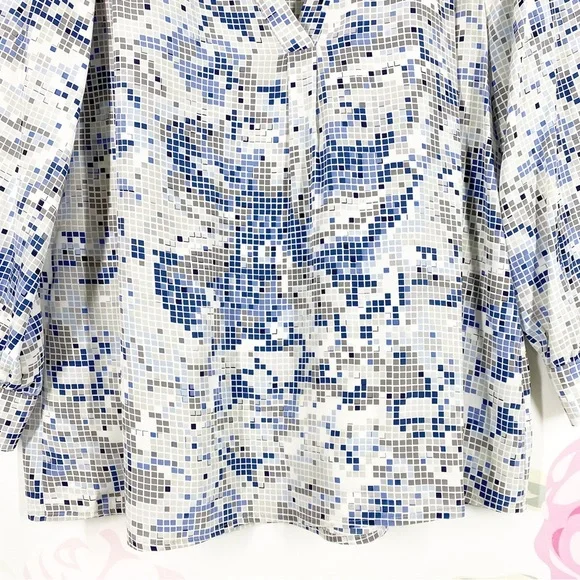 Joie Blue Gray Geometric Square Pixel Print V Neck Blouse M - Picture 5 of 10